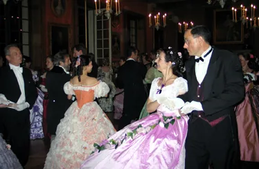 Mai 2004 : "Bal des Fleurs" au château de Breteuil